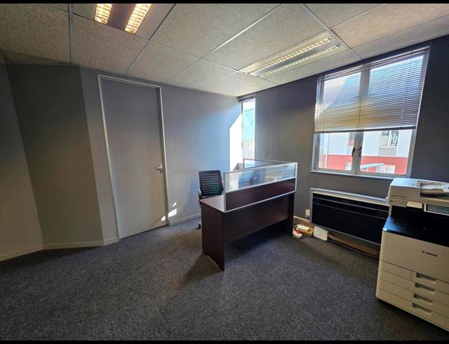 BUSINESS PROPERTY TO RENT IN FAERIE GLEN